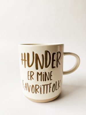 Krus h 9,5 cm "Hunder favorittfolk"